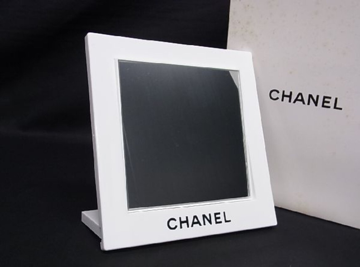 Chanel Stand Mirror Rotating Mirror Novelty Magnifying Glass W16 x