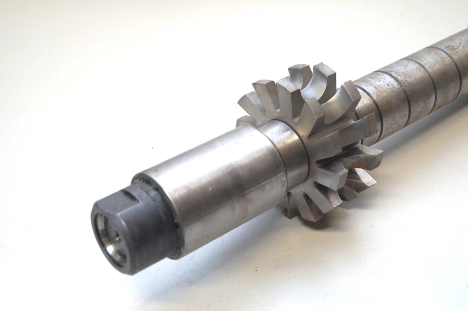 Langer Fräsdorn Kelch SK40x32x315 Halbkreisformfräser Garant 40 Aufsteckfräsdorn - Bild 2 von 4