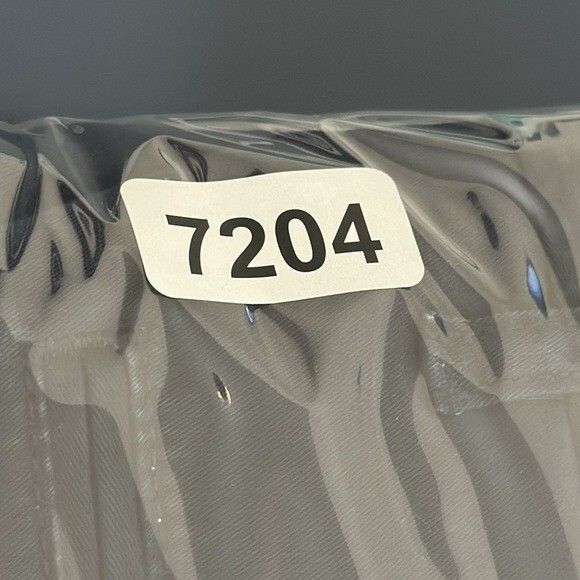 Tommy Hilfiger Chino Shorts Men's 32 Blue Zip Flat Front Pockets Inseam 9.75" thumbnail 9