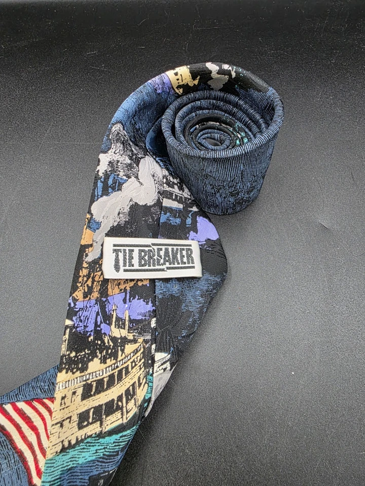 Barco de vapor de colección con pilas altas Riverboat Cincinnati Port temático por Tie Breaker Foto 2 de 4