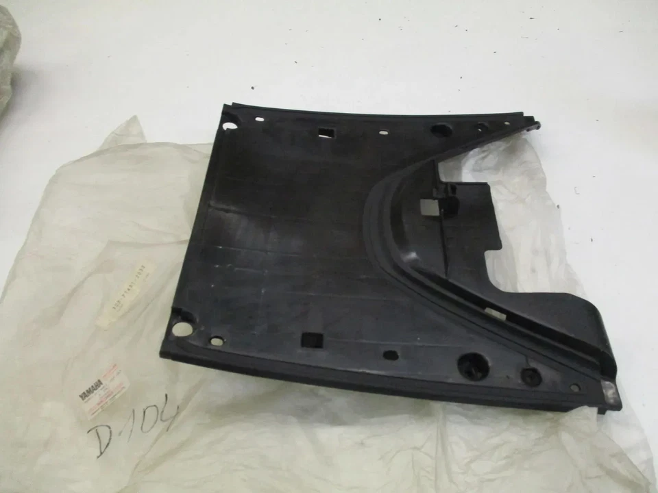 Verkleidung 3GF-F7481-20-33 Trittbrett D104 Yamaha CR 50Z Fußtritt unten Helmfac - Bild 1 von 4