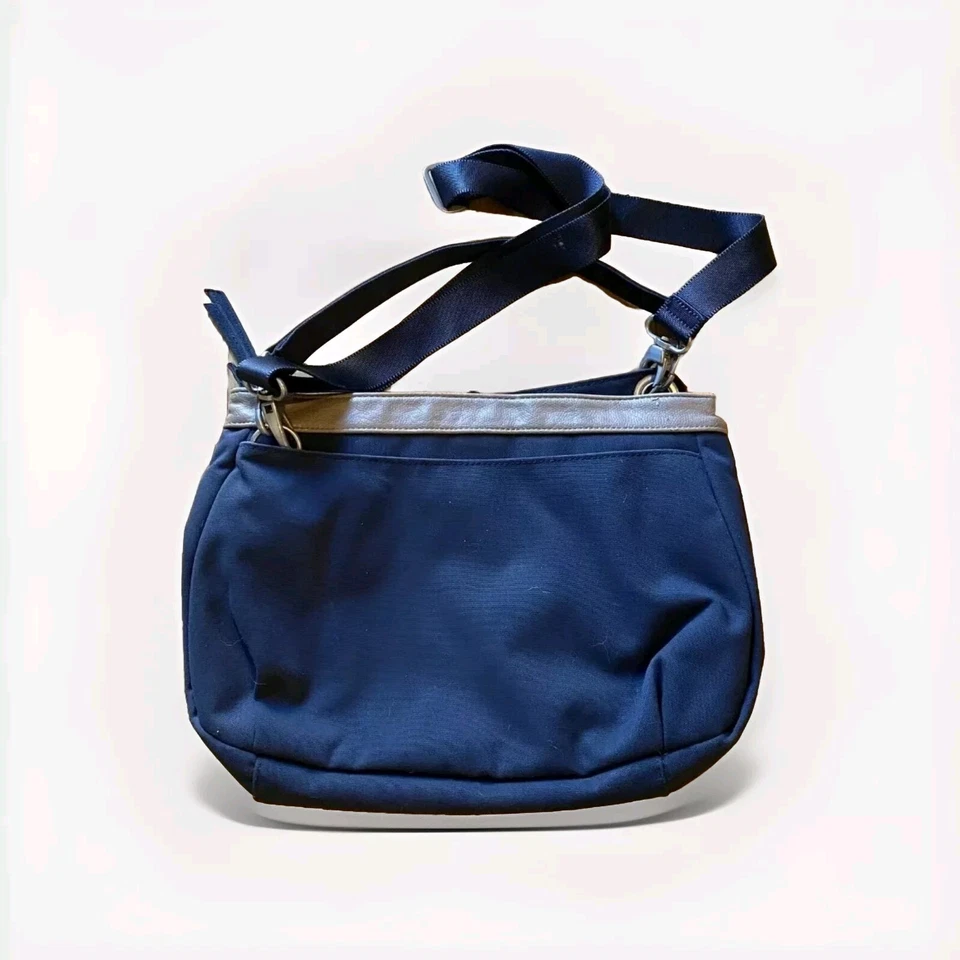 Bolso de Mano Haiku Mayólica Azul Manillar Foto 2 de 4