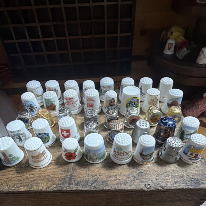 Souvenir Collectible Sewing Thimble Lot Porcelain & Metal Vintage Original