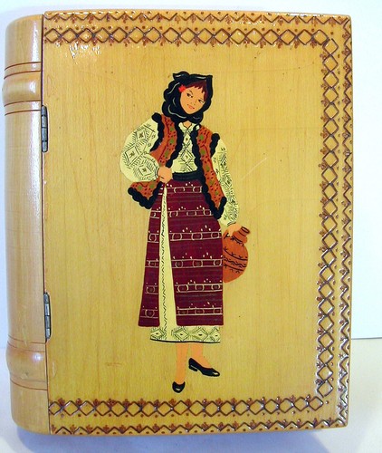 Zigarettendose Zigarettenspender Holzdose Volkskunst Schatulle Buchattrappe Box