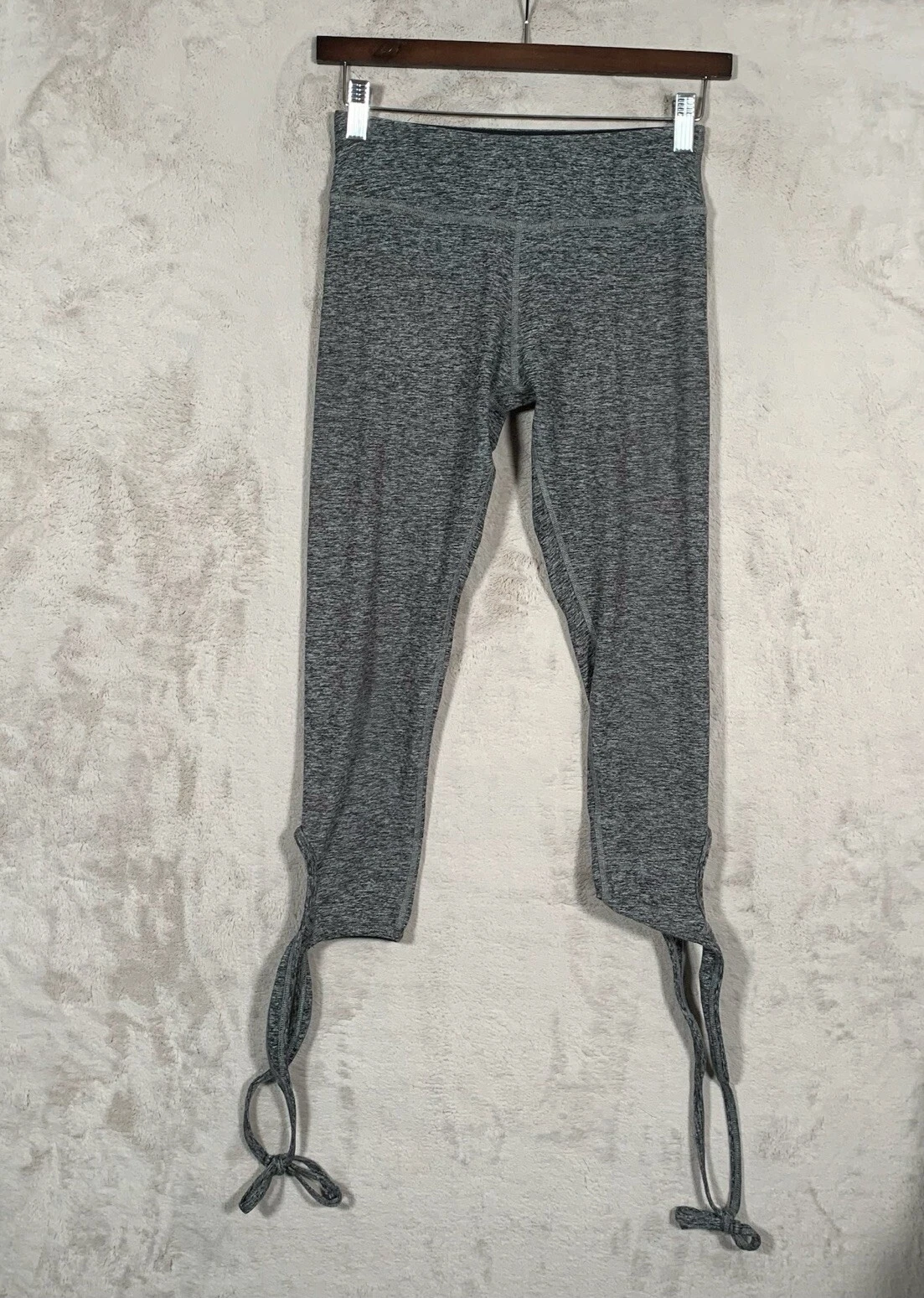 beyond-yoga capri heather ankle tie leggings
