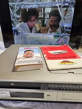 VINTAGE MAGNAVOX VIDEO CASSETTE RECORDER With Remote MODEL VR8400BK01 *Works*