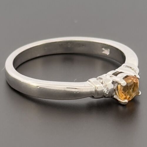 9ct White Gold Citrine & Diamond Solitaire Cluster Ring Size K 1/2 Hallmarked - Picture 2 of 10