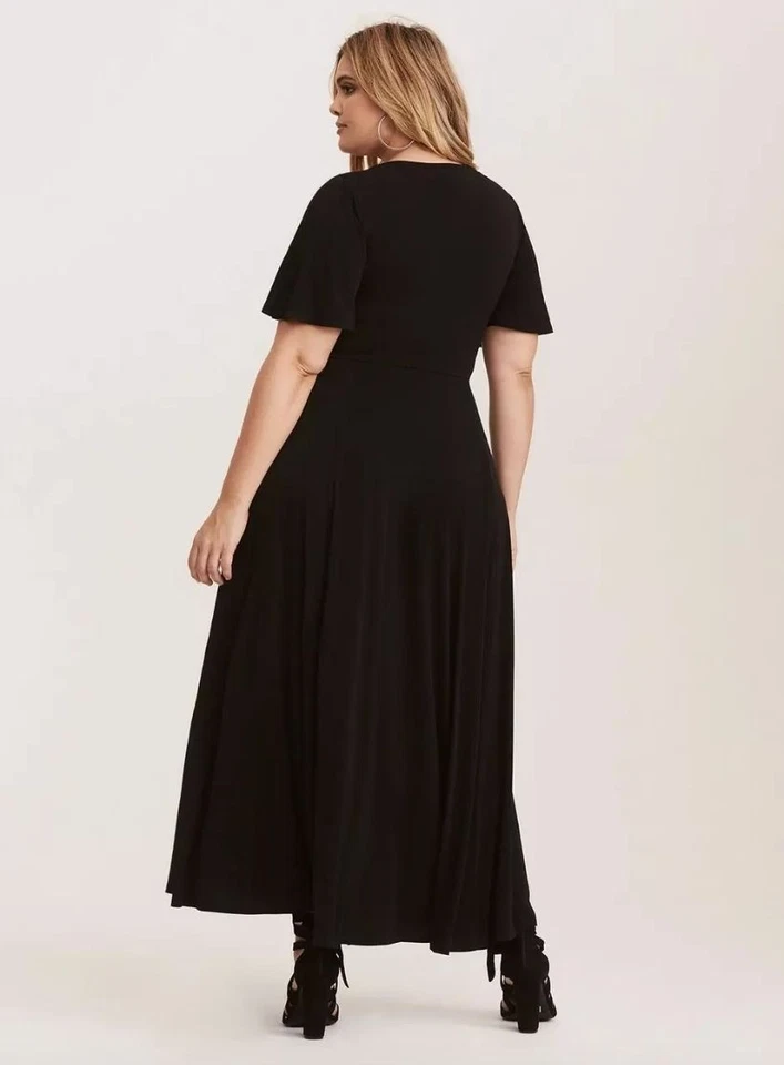 Maxi vestido tejido de estudio Torrid Plus 3X manga acampanada cuello en V para mujer Foto 3 de 4
