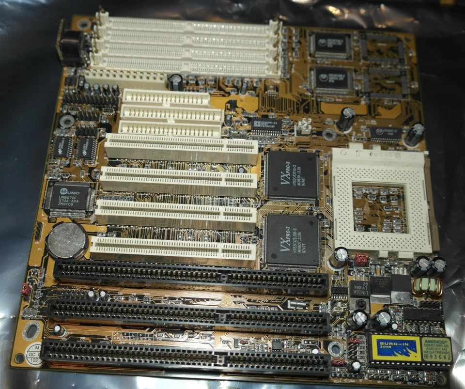 Socket 7 AT motherboard EDO ISA PCI VX PRO II ELPINA - Image 1 of 4