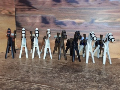 Sammelauflösung: 8 Western Pferde für Cowboy Outlaw Banditen Figuren - Bild 1 von 4