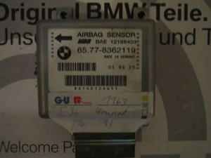 Airbag Sensor Steuergerät BMW E36 316i Compact 8 362 119*