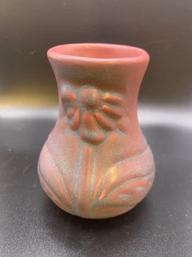 Beautiful VINTAGE VAN BRIGGLE FLORAL MULBERRY VASE 4" Marked