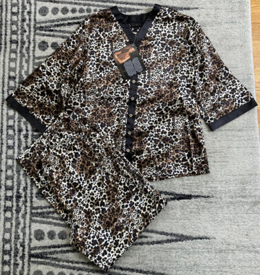 IMAN Global Leopard Animal Print 2 Piece Satin Women s Pajamas size Large L NEW
