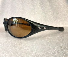RARE VINTAGE OAKLEY SUNGLASSES  1990'S EYE JACKET  GREEN SNKE SKIN