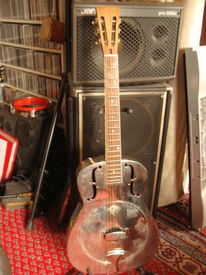 Resonator Gitarre Republic Parlor Resolian  mit Koffer