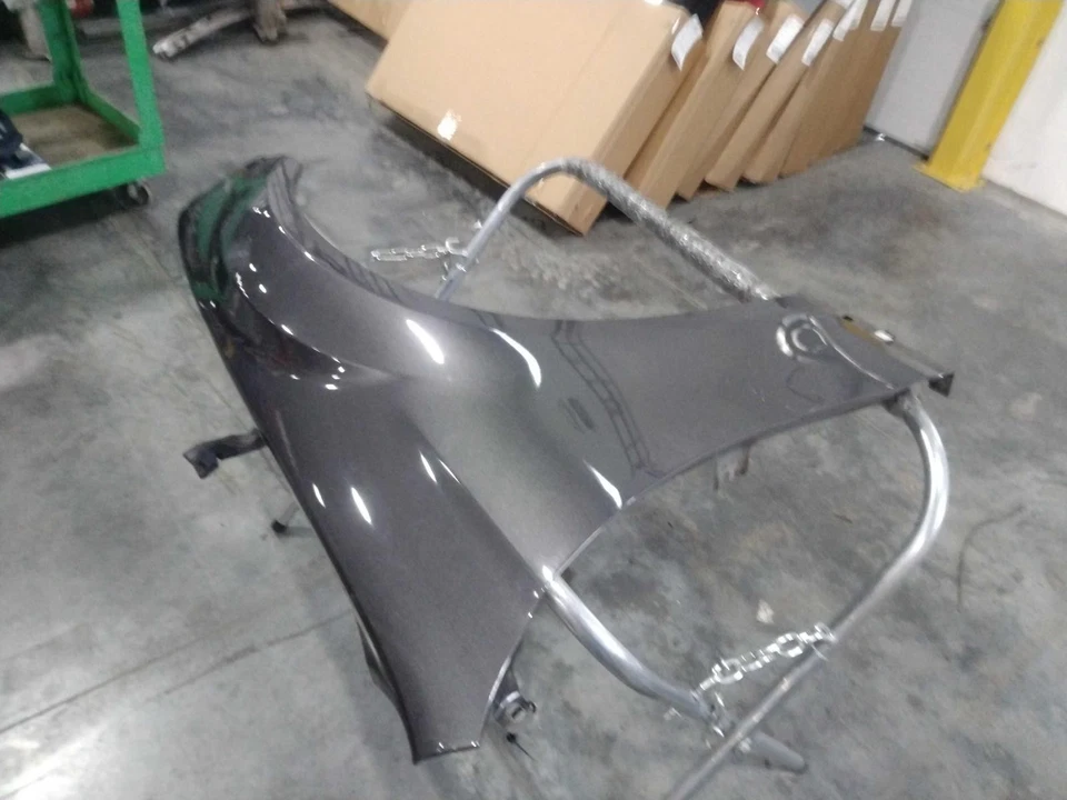 Guardabarros delantero derecho usado se adapta a: Chrysler 300 2015 delantero derecho grado A Foto 2 de 4