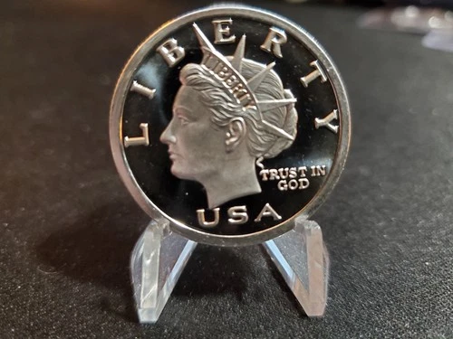 2005 Liberty Dollar 1/2 Troy Ounce Fine Silver .999 Round