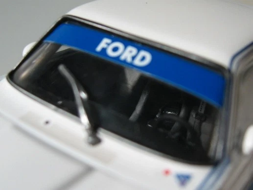 1974 Ford Capri RS 3100  DRM racer  Minichamps 1:43 diecast  R. Stommelen   BIN - Image 4 of 4