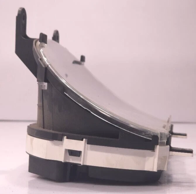 Hyundai Accent Gauge Cluster 2008 panel de instrumentos original fabricante original pieza usada Foto 3 de 4