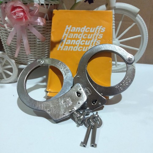 Collectibles INDONESIAN Handcuffs cuffs Stainless Steel + Keys eBay
