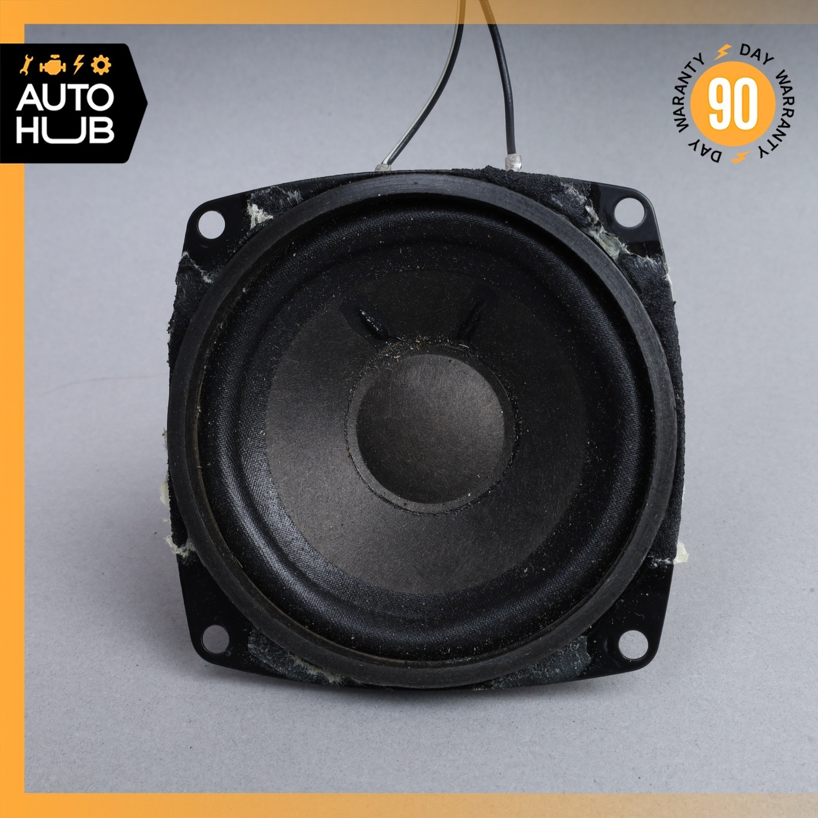 03-19 Maserati GranTurismo M145 Dashboard Dash Center Audio Speaker Bose OEM 23k