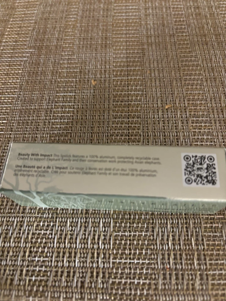 Chantecaille Pink Lotus - Clay pink Lip Crème lipstick new in box. - Image 3 of 4