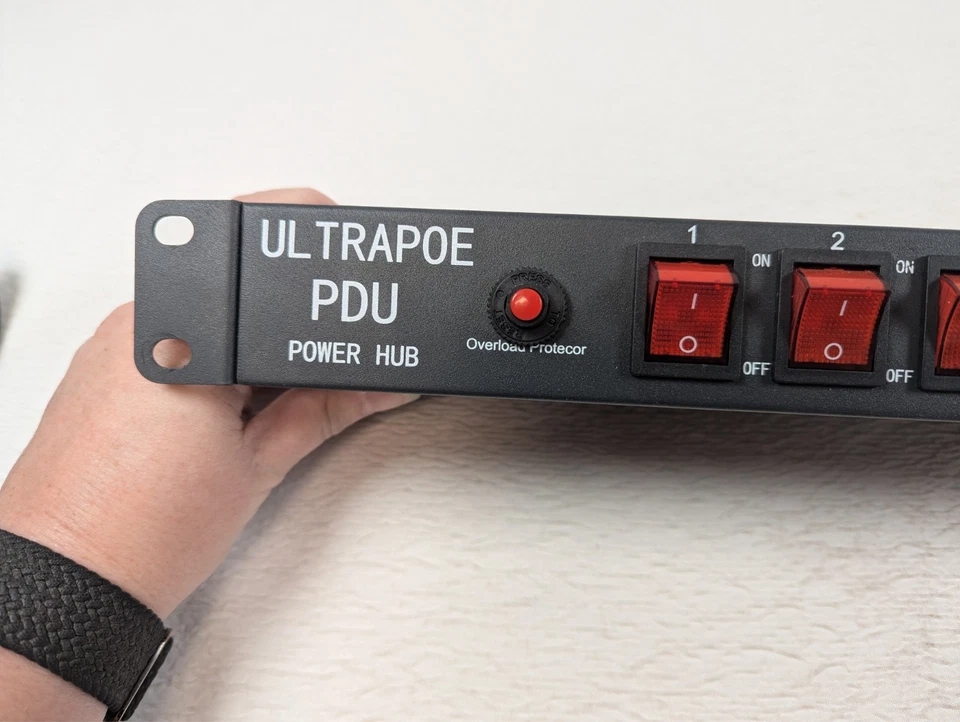 10 Outlets - 1U PDU Rack Mount Power Strip-Network Server Rack - Surge Protector - Image 2 of 4