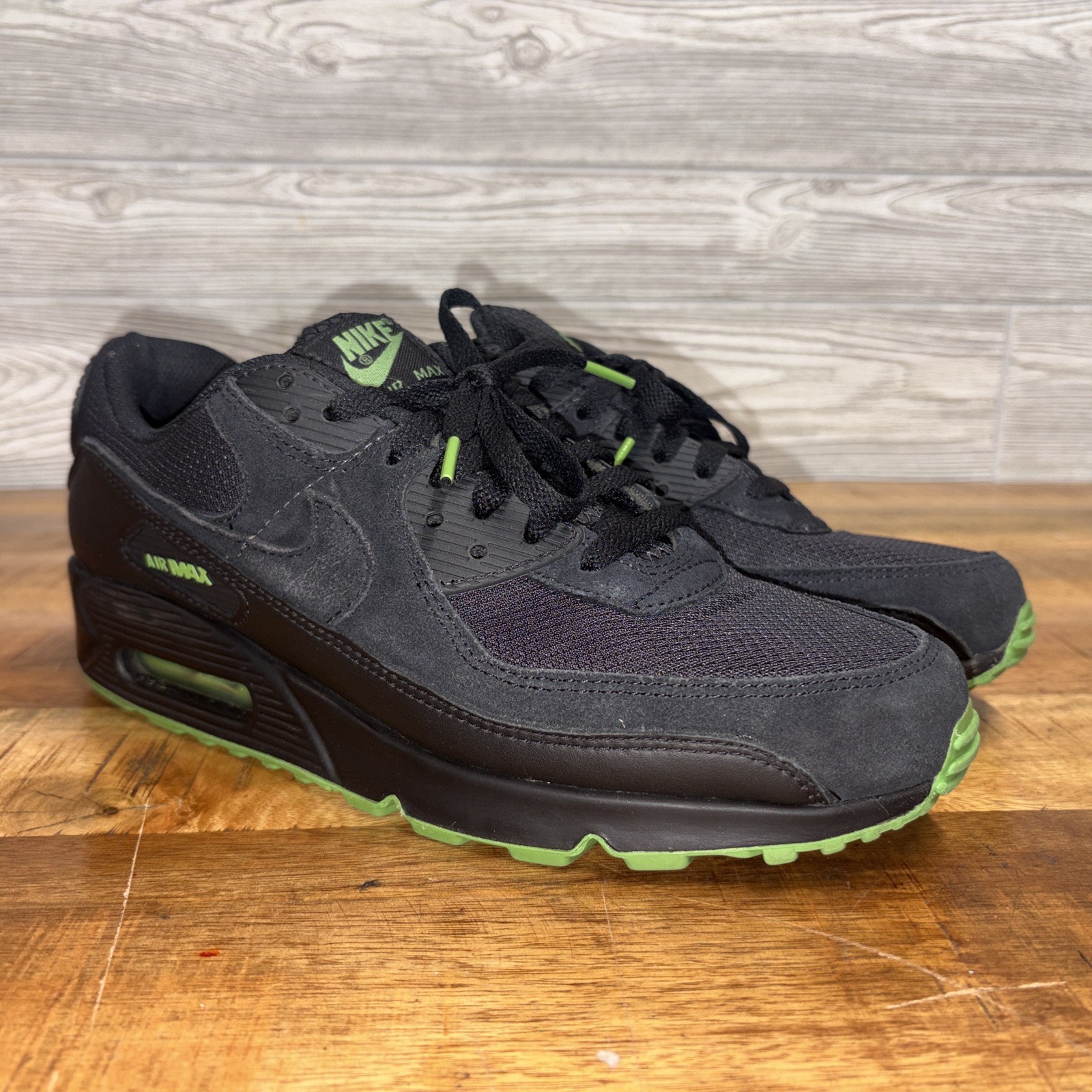 Nike Air Max 90 Black Chlorophyll - Men's Size 10 (DQ4071-005) thumbnail 4