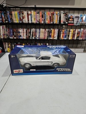 1/18 Maisto Special Edition White 1968 Ford Mustang GT Cobra Jet