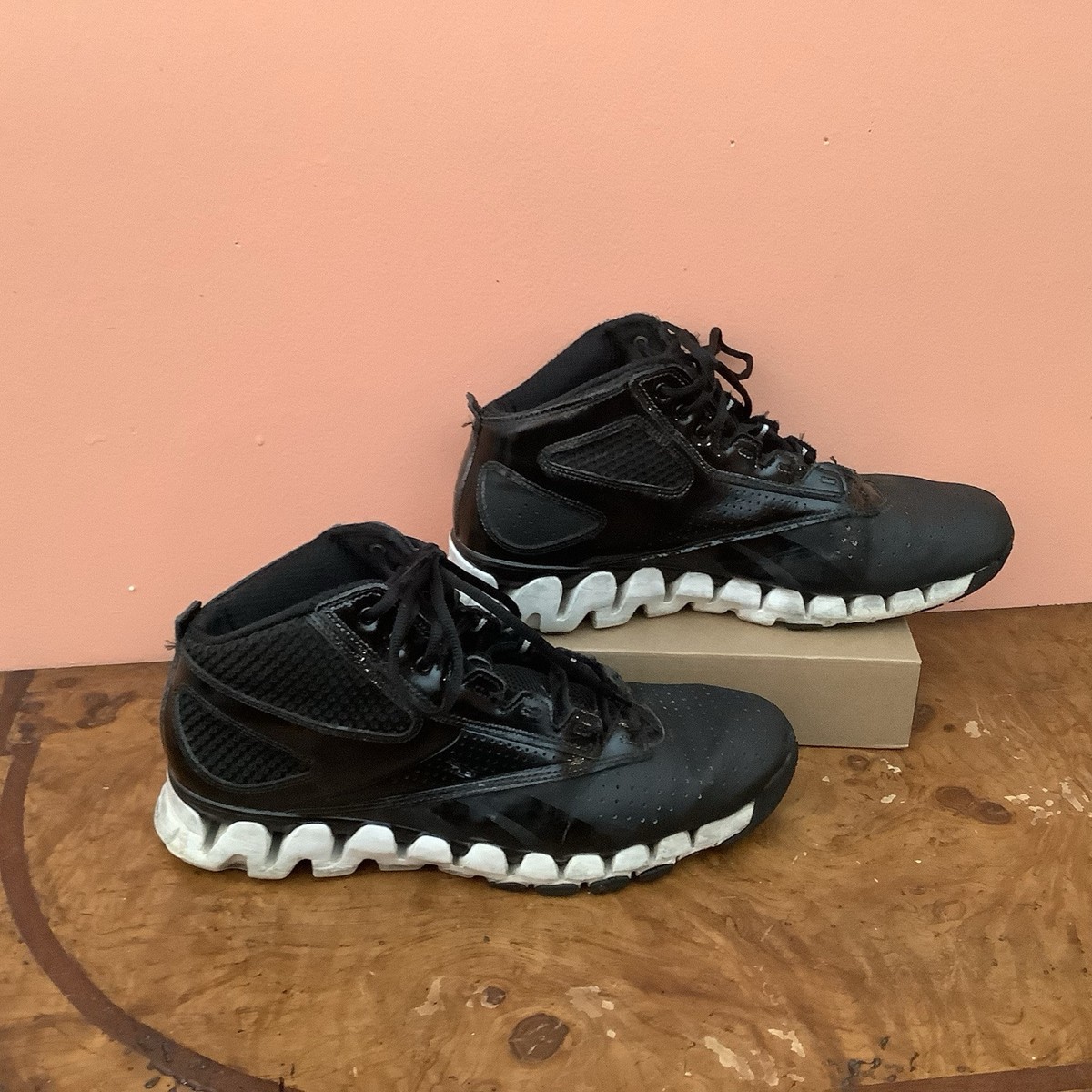 Reebok ZigTech Mens Size Black Shoes Sneakers -Read