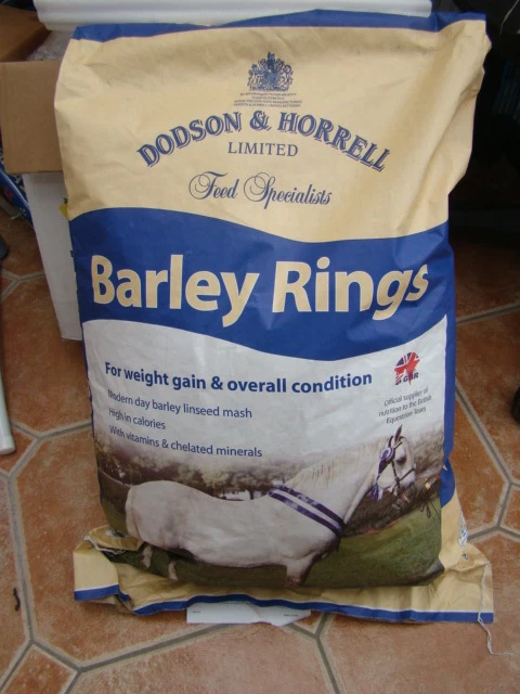 Dodson & Horrell Barley Rings Treat Training Loose 500g - 1 kg Horse Rabbit