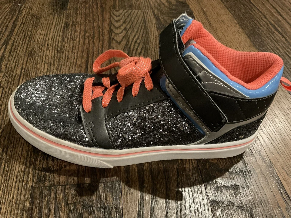 Ocean Pacific Girl's Glittery Silver Blue & Peach Mid Rise Athletic Shoes Size 6 - Image 3 of 4