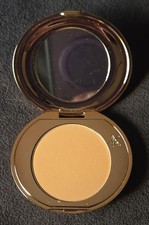 Charlotte Tilbury Airbrush Flawless Finish Setting Powder 3 TAN New Boxed