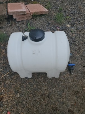 #ad 35gallon poly plastic water storage tank leg w quick Connects And Drain NiceShap $189.99