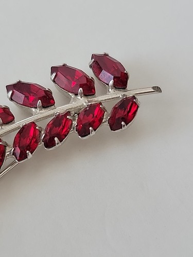 Vintage B David Ruby Red Austrian Crystal Leaf Feather Brooch Rhodium Plate - Picture 6 of 10