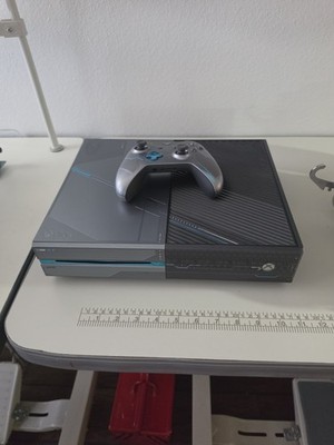 Xbox One - Halo 5 Limited Edition Console + Controller (Tested & Working)