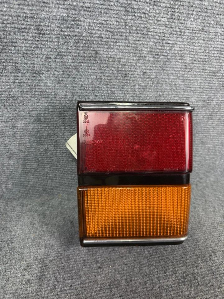 Luz trasera exterior derecha Rolls Royce Silver Spirit SPUR 1981-1998 Bentley Foto 3 de 4