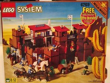 LEGO WESTERN Fort Legoredo 6769 - Castle Pira...