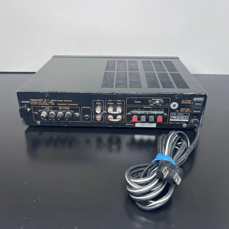 老式中道 R-1 迷你系统调幅/调频立体声接收器已测试并*工作* — 第 2/4 张图片