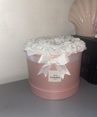 Großes rosa und weißes Blumenkasten Set