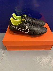 BNIB Nike Mens Tiempo Genio II Leather SG Football Boots Uk Size 7 | eBay