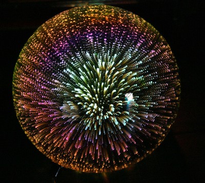 oberon holographic table light