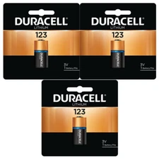 3 x Duracell DL123A Ultra Lithium Batteries (CR123A) (packaging may vary)
