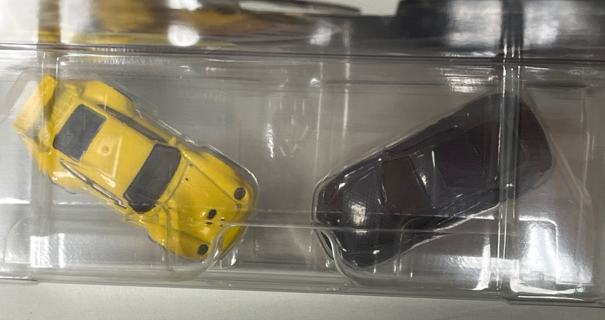 ホットウィール ポルシェ 993 GT2 & 83 シルバラード セット。 Hot Wheels Premium Car Culture 2 Pack Porsche 993 GT2 & Porsche