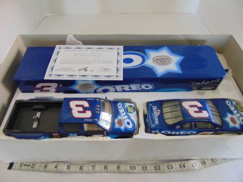 BROOKFIELD COLLECTORS 2002 Dale Earnhardt Jr Oreo/Ritz 1:24 Diecast TEAM - Foto 1 di 12