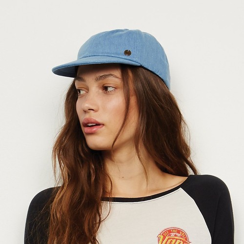 Vans Off The Wall Women's Sun Up Denim Hat Cap in Light Wash Indigo - Picture 3 of 3