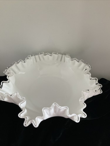 VINTAGE FENTON SILVER CREST RUFFLED EDGE WHITE MILK GLASS LARGE BOWL DISH 11”