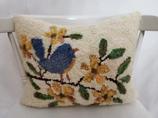 Little Bird Rug Hooking Paper Pattern - Prairie Road Designs