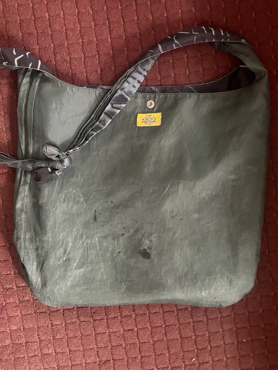 Bene Culture Sling Bag