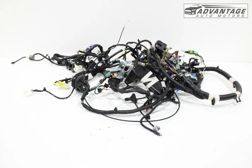 Subaru WRX 2021 2,0 L H4 sala de motores mamparo cableado arnés y fusible OEM Foto 2 de 4